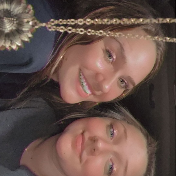 emilyy_elliss